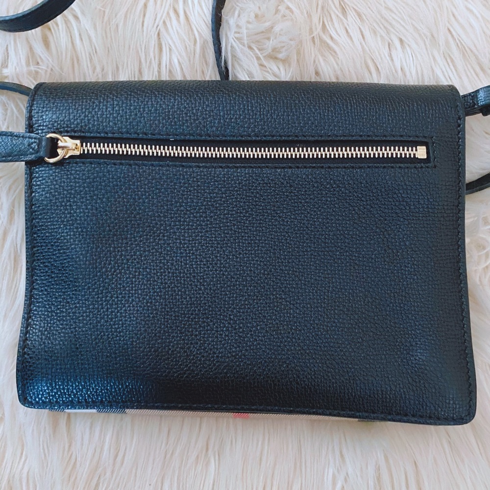 Burberry bag - Picture 5 of 9